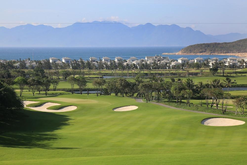 Melia Vinpearl Cam Ranh Beach Resort Екстер'єр фото