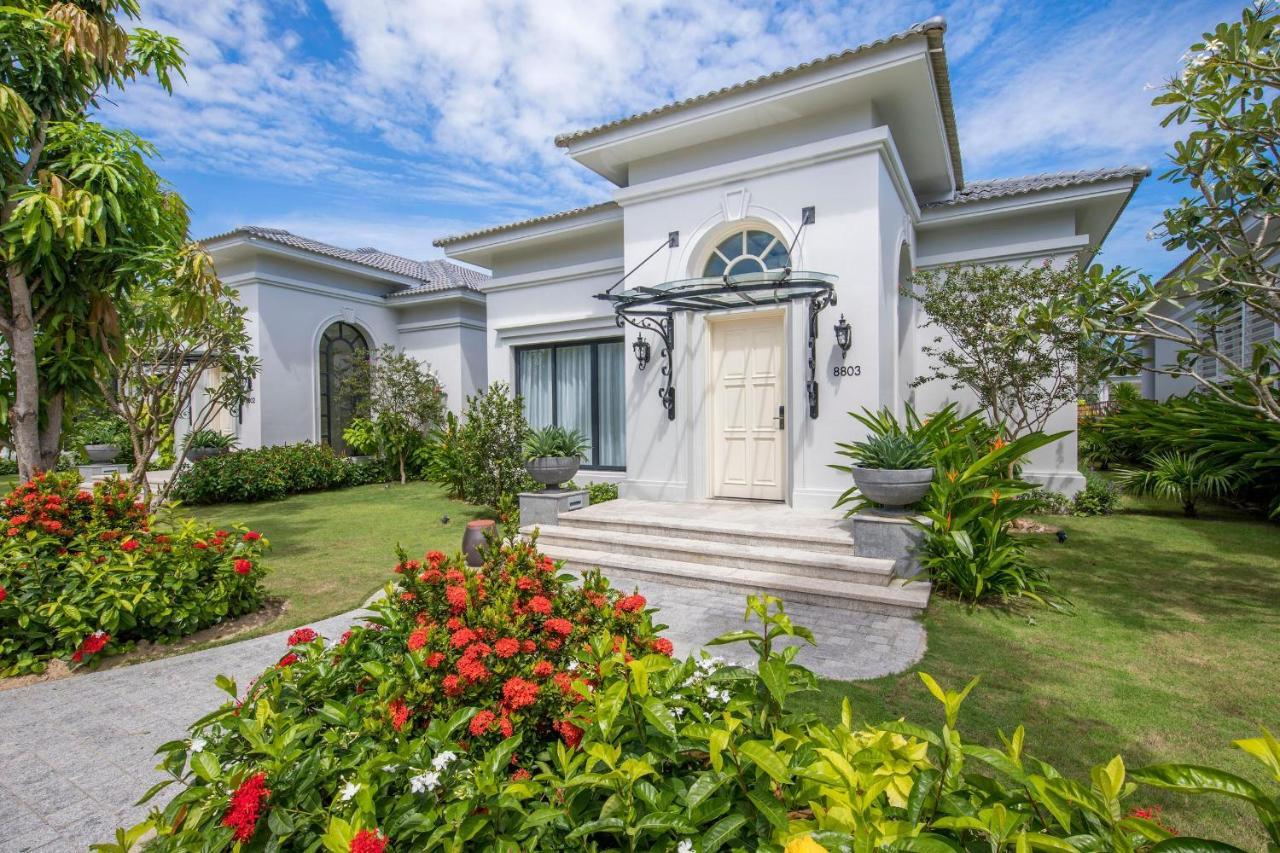 Melia Vinpearl Cam Ranh Beach Resort Екстер'єр фото
