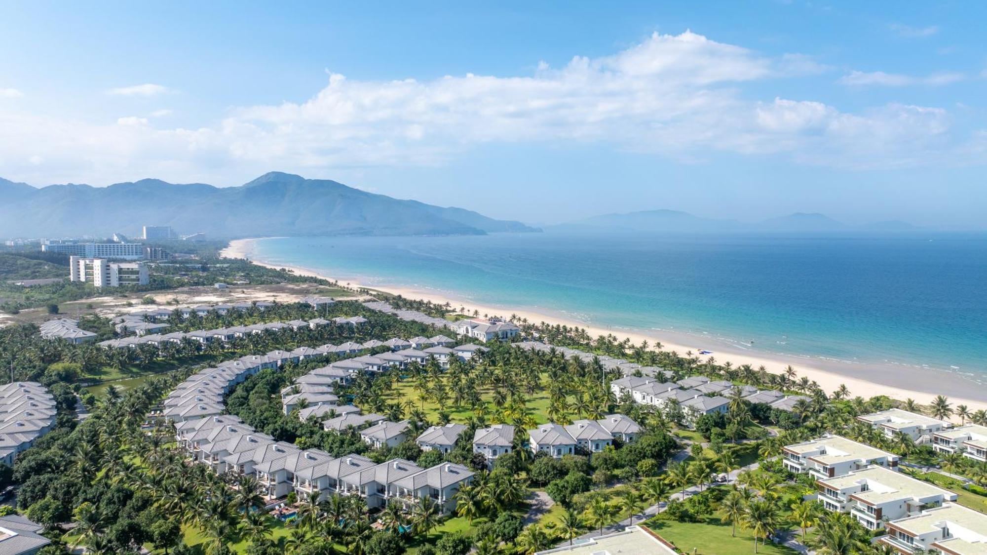 Melia Vinpearl Cam Ranh Beach Resort Екстер'єр фото